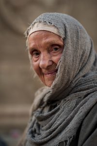 widows-mite-old-woman-949907-wallpaper